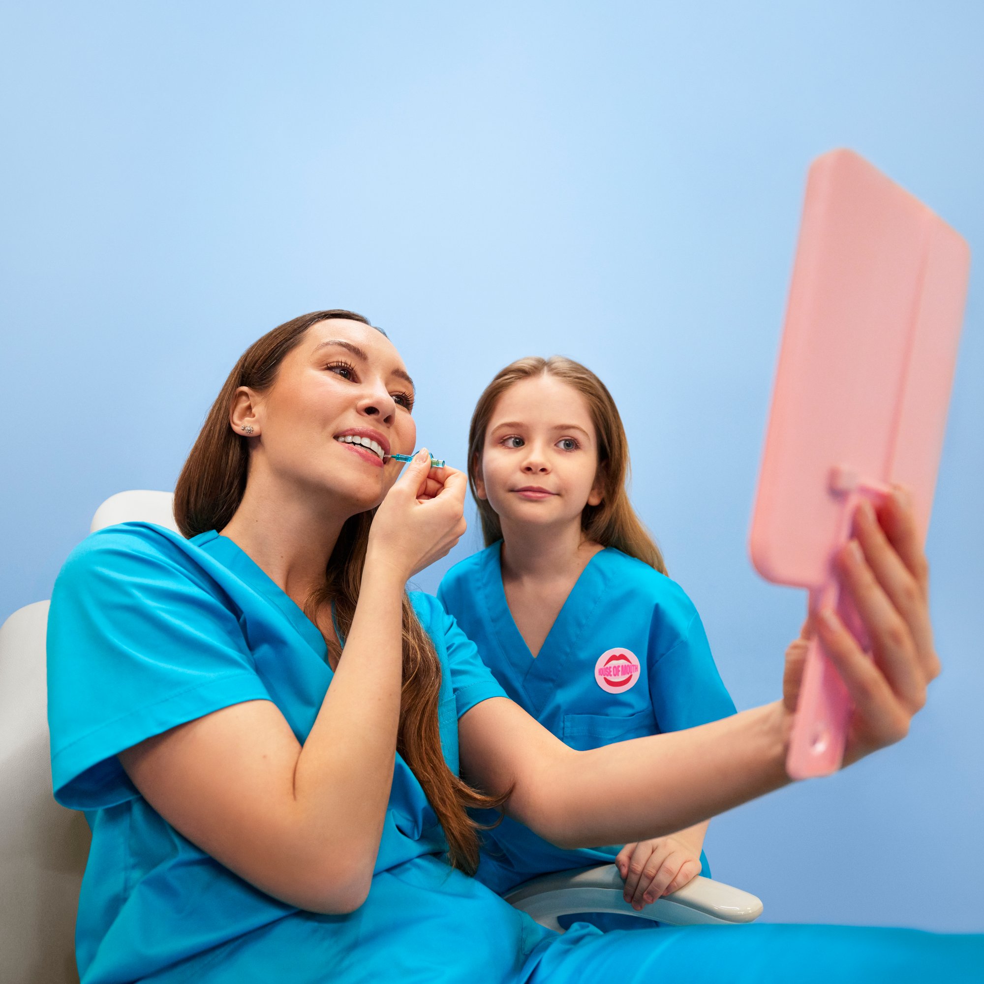 CUR_BrandCampagin_Dentist1_2026_Square