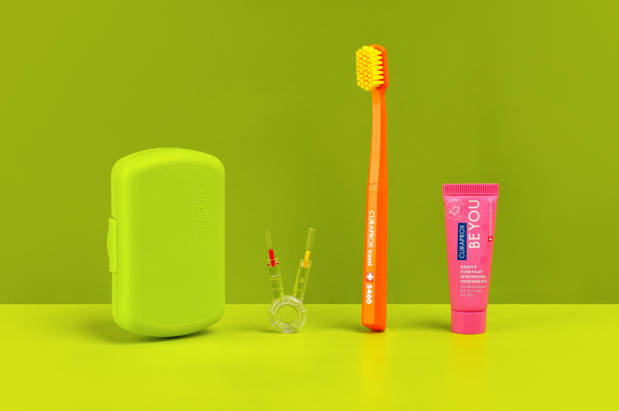 Editorial_Travel Set_Green_Unpacked